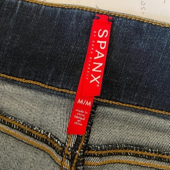 Spanx Distressed Ankle Skinny Jeans Medium Wash Pull On Raw Hem Fray Size Medium - Picture 5 of 11